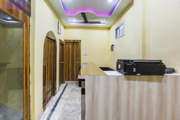 هتل O Red Velvet Classic Near Netaji Subhash Chandra Bose International Airport