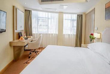 Vienna Hotel 3 Best Wuwei City South
