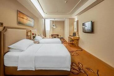 Vienna Hotel 3 Best Wuwei City South