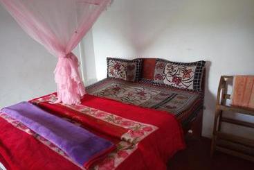تختخواب و صبحانه Kavishka Guest House