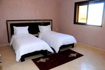 هتل Al Madina