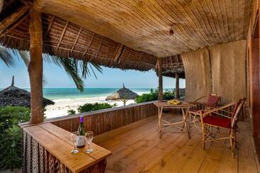 هتل Zanzibar Sunrise At Bandas