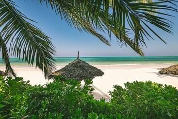 هتل Zanzibar Sunrise At Bandas