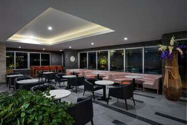 هتل Koi Resort Saint Kitts, Curio Collection By Hilton