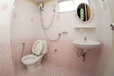 هتل Areechon Apartment