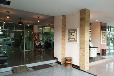 هتل Areechon Apartment