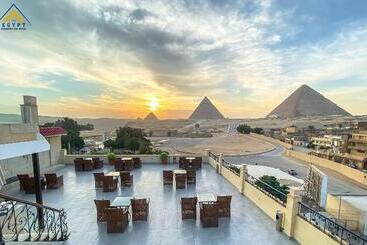 هتل Pyramids Heaven Inn
