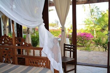 Villa Paradise On The Ocean