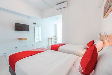 هتل The Habitat By Oyo Rooms