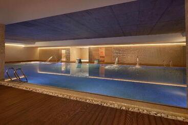 Boeira Garden Hotel Porto Gaia, Curio Collection By Hilton