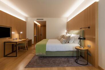 هتل Neya Porto