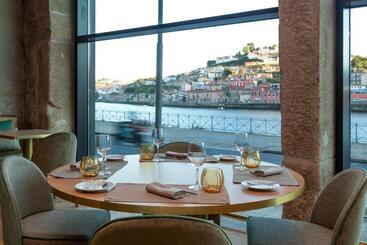 هتل Neya Porto