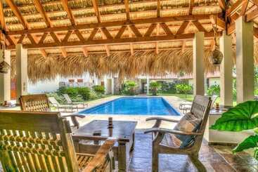 Casa Las Brisas A Caribbean Vacation Dream