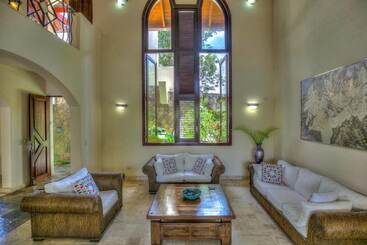 Casa Las Brisas A Caribbean Vacation Dream