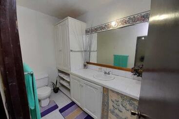 پانسیون Comfort Kingdom Villa Bed & Breakfast