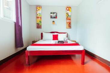 پانسیون Reddoorz Plus @ Rizal Avenue Palawan