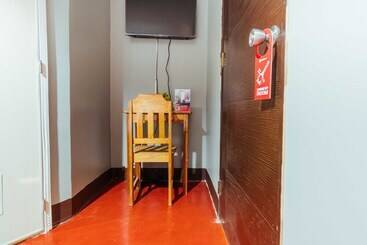 پانسیون Reddoorz Plus @ Rizal Avenue Palawan