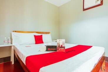 پانسیون Reddoorz Plus @ Rizal Avenue Palawan
