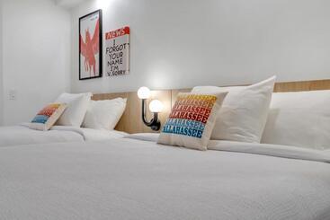 Bob Hotels Tallahassee   Boutique On Budget
