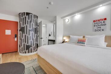 Bob Hotels Tallahassee   Boutique On Budget