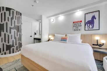 Bob Hotels Tallahassee   Boutique On Budget