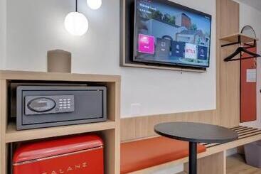 Bob Hotels Tallahassee   Boutique On Budget