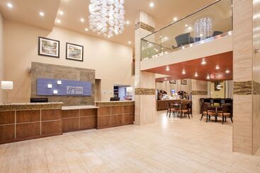 Holiday Inn Express Hotel & Suites Branson 76 Central, An Ihg