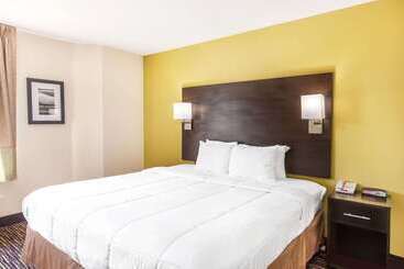 هتل Baymont By Wyndham Newark At University Of Delaware