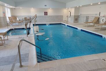 هتل Best Western Plus Silver Saddle Inn