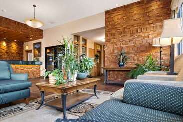 هتل Best Western Plus Silver Saddle Inn