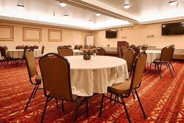 هتل Best Western Plus Silver Saddle Inn