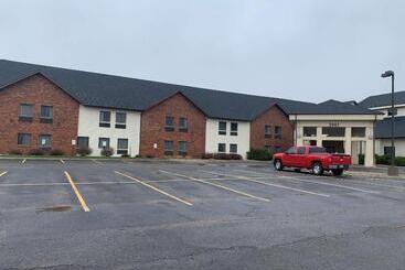 هتل Best Western Watertown Inn And Suites