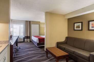 هتل Comfort Inn Pensacola University Area