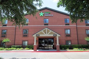 هتل Spark By Hilton Dallas Market Center