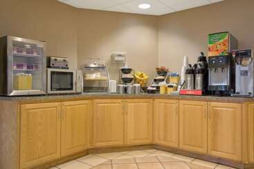 هتل Days Inn By Wyndham Eagan Minnesota Near Mall Of America