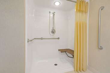 هتل Days Inn By Wyndham Eagan Minnesota Near Mall Of America