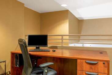 هتل Days Inn By Wyndham Eagan Minnesota Near Mall Of America