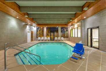 هتل Days Inn By Wyndham Eagan Minnesota Near Mall Of America