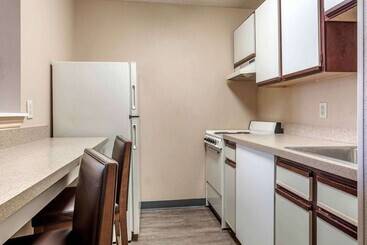 هتل Extended Stay America Suites  Arlington  Six Flags