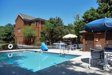 هتل Extended Stay America Suites  Charleston  Northwoods Blvd