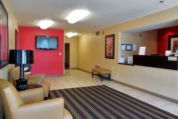 هتل Extended Stay America Suites  Cleveland  Great Northern Mall