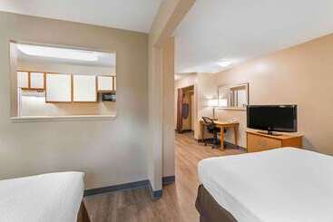 هتل Extended Stay America Suites  Cleveland  Westlake
