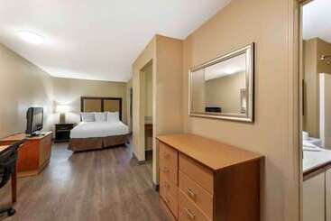 هتل Extended Stay America Suites  Cleveland  Westlake