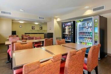 هتل Extended Stay America Suites   Orlando   Convention Center   Universal Blvd