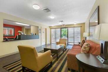 هتل Extended Stay America Suites  Toledo  Maumee