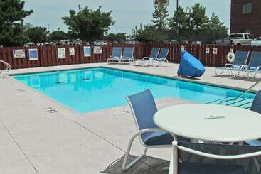 هتل Extended Stay America Suites  Tulsa  Midtown