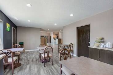 酒店 Quality Inn Lees Summit  Kansas City