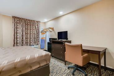 酒店 Quality Inn Lees Summit  Kansas City