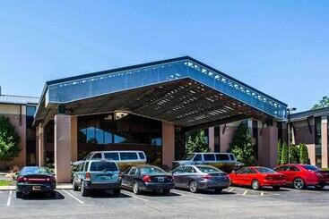 هتل Quality Inn & Suites