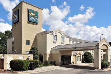 هتل Quality Inn & Suites Raleigh North